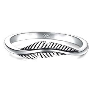 Sterling silver feather ring.